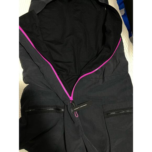 Nike Med Women's Sportswear Icon Clash Romper Black Pink CJ2291-010 AUTHENTIC - Picture 8 of 12